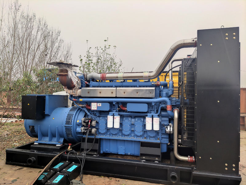 博野柴油发电机组更换机油时，应遵循哪些步骤？